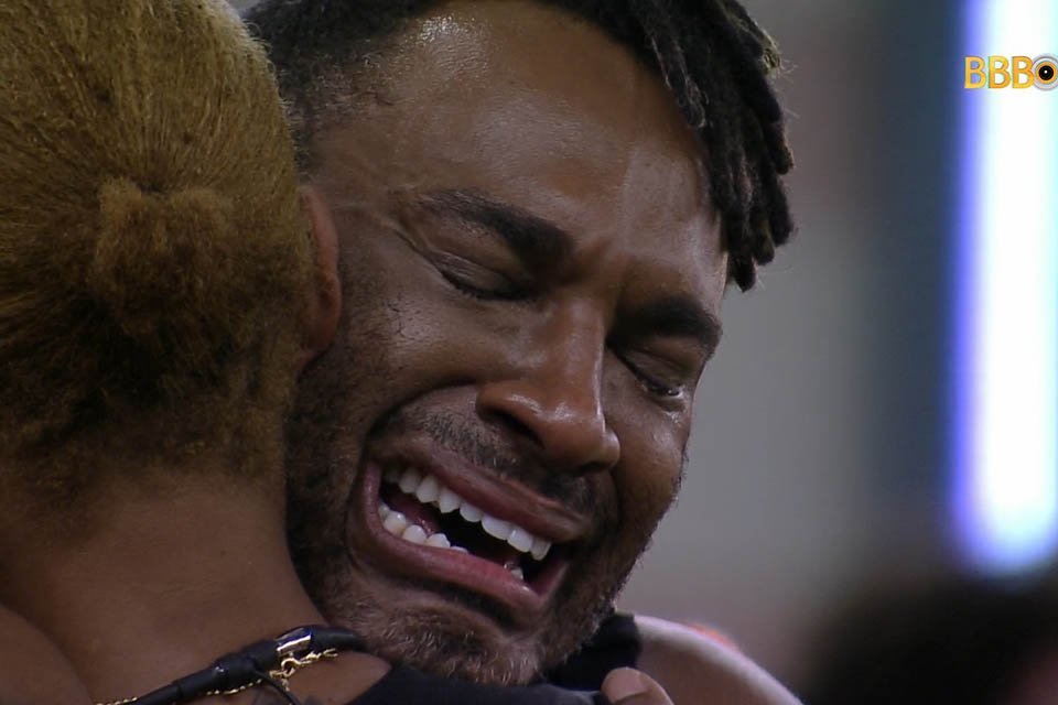 Fred Nicácio chora após saída de Tina do BBB23 - Metrópoles