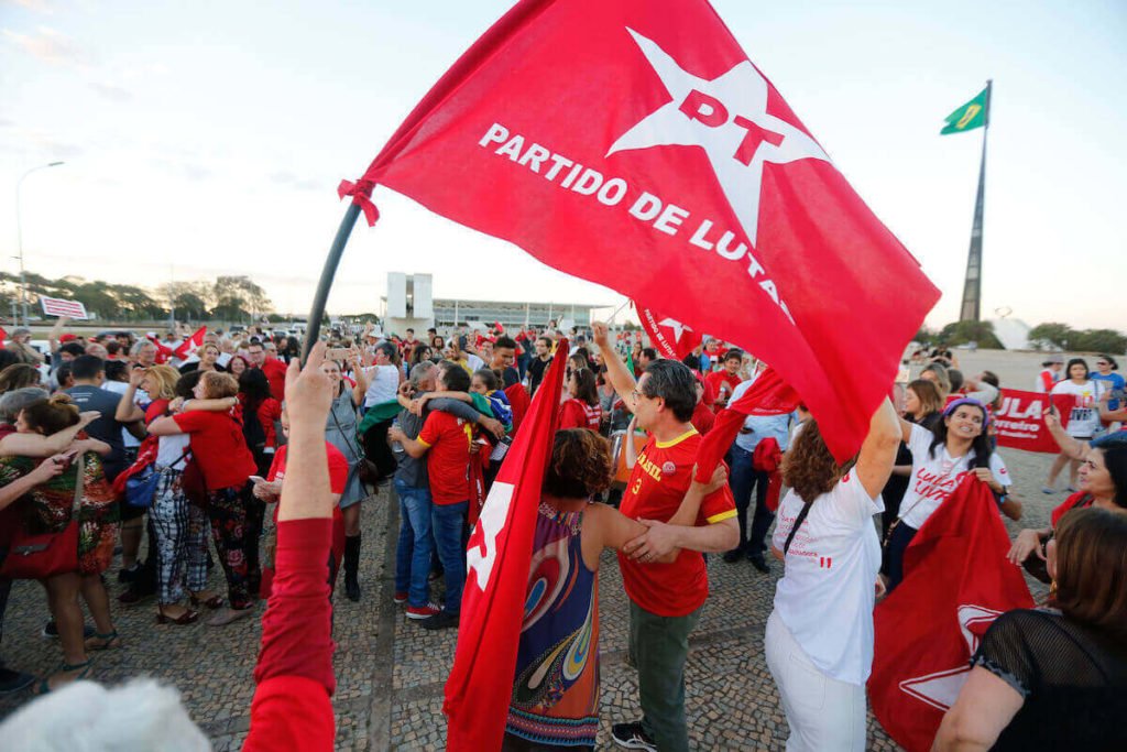 Apoiadores de Lula