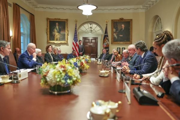 Enviado especial da Presidência para o Clima dos EUA viaja ao Brasil, Panamá  e Houston - Embaixada e Consulados dos EUA no Brasil