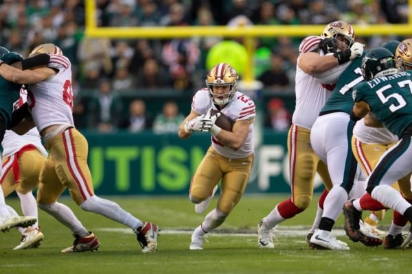 NFL: Eagles e Chiefs são campeões de conferência e disputarão o