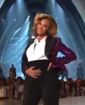 Beyoncé anuncia gravidez no VMA de 2011 - Metrópoes