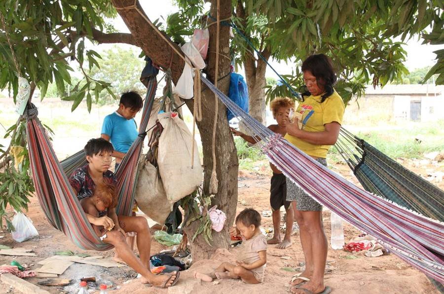 Yanomami em situação de sem-teto em Roraima