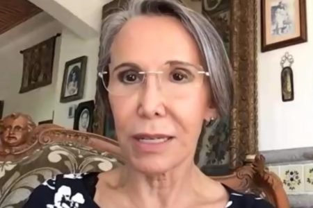 Atriz que fez Dona Florinda combate fake news, critica polarização e