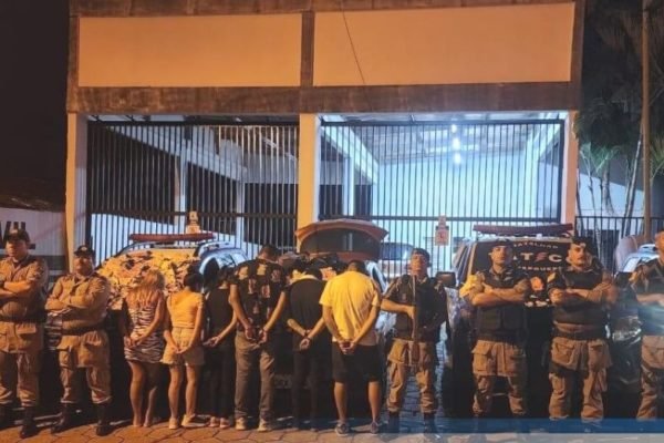 peruanos presos em furto de calcinha