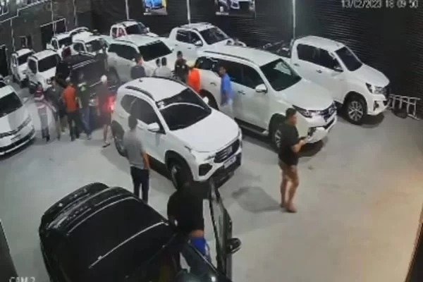 ceara arrastao carros de luxo