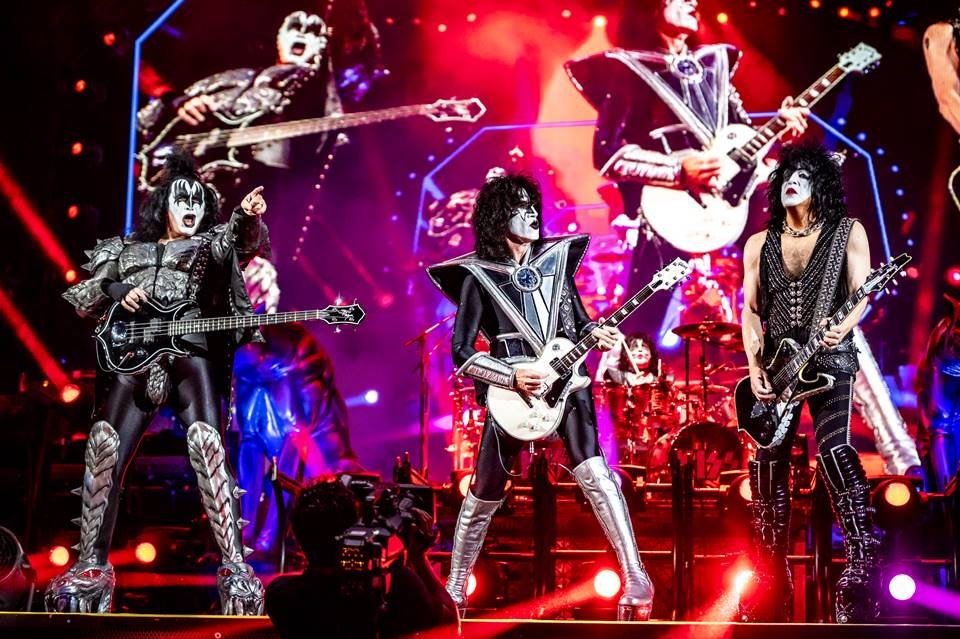 Kiss during a show in Verona
