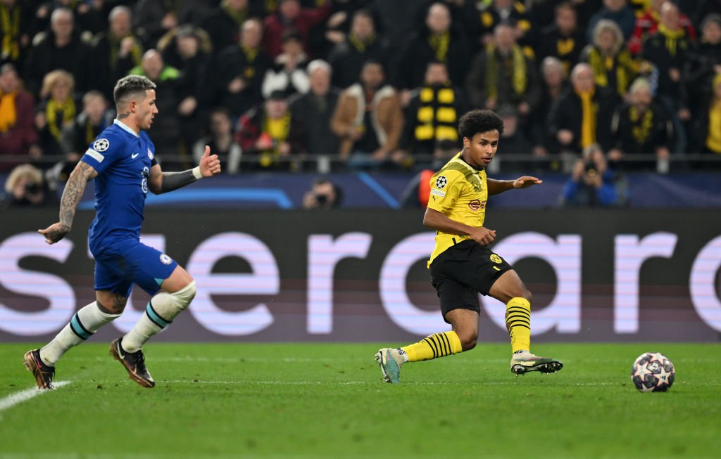 Chelsea faz 2 x 0 no Dortmund e se classifica para quartas da