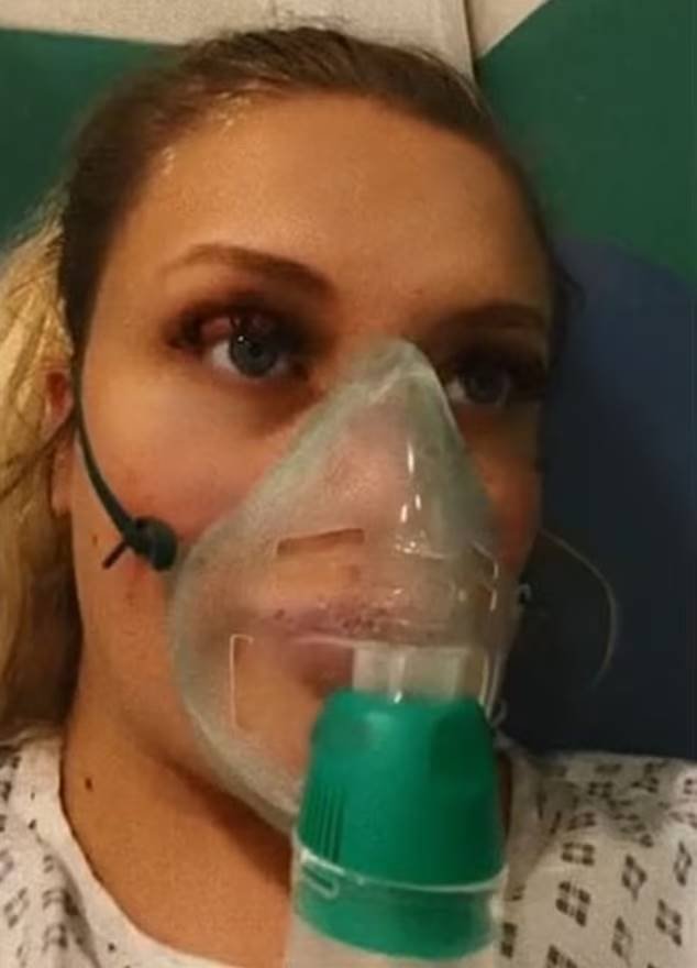 Abby Flynn cigarro eletrônico vape vaper