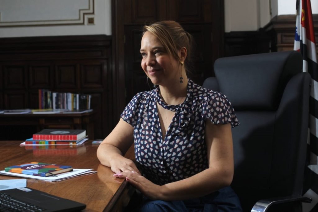 Marília Marton também fez MBA pela Fundação Getúlio Vargas e mestrado em Cidades Inteligentes pela Universidade Nove de Julho