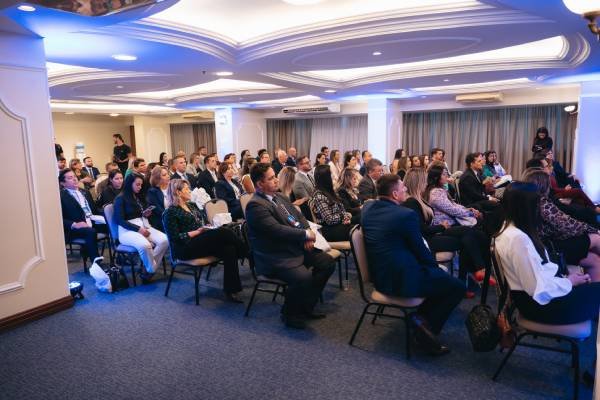 Fotografia colorida da Convenção de Vendas 2023 da Emplavi-Metrópoles