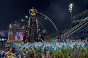 Unidos de Vila Maria desfila no Carnaval 2023 em SP