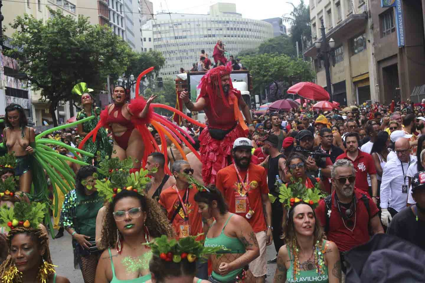 Desfile do bloco Tarado Ni Você, região central de São Paulo 6