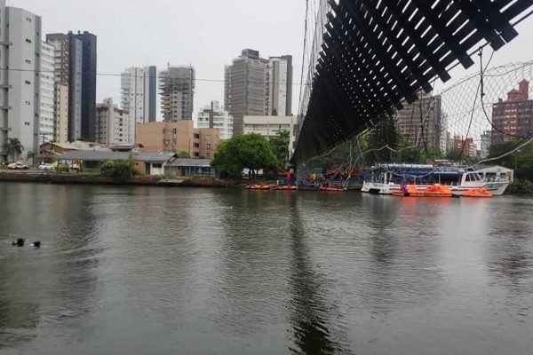 ponte pensil Torres e Passos de Torres