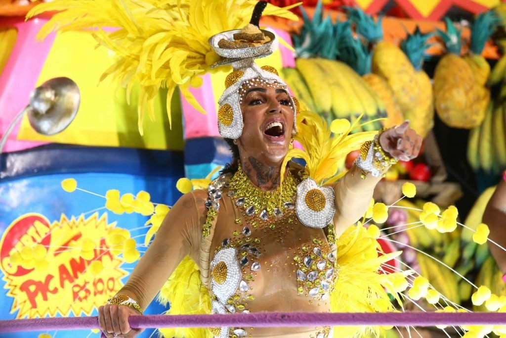 Pepita desfila na Grande Rio