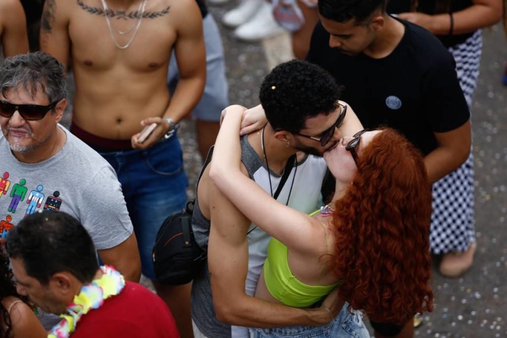 bloco de carnaval - metrópoles