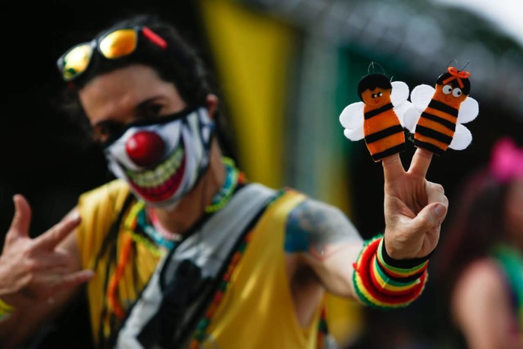 bloco de carnaval - metrópoles