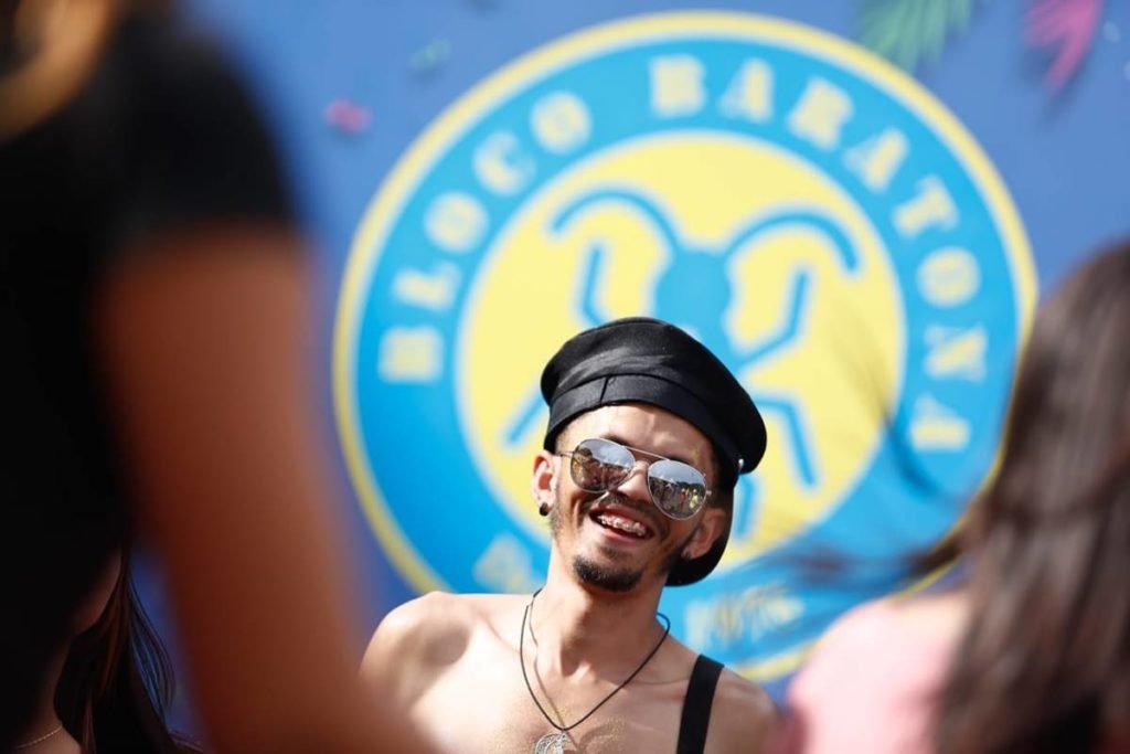 bloco de carnaval - metrópoles