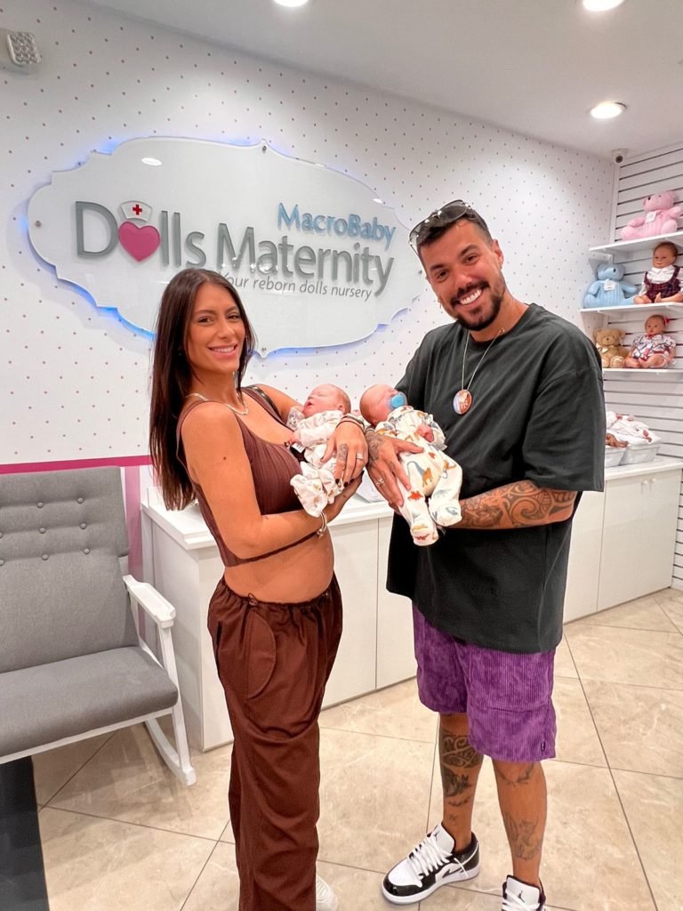 Lipe Ribeiro e Dessa Castorino montam enxoval do filho: 'Coisa que eu nem sabia que existia'