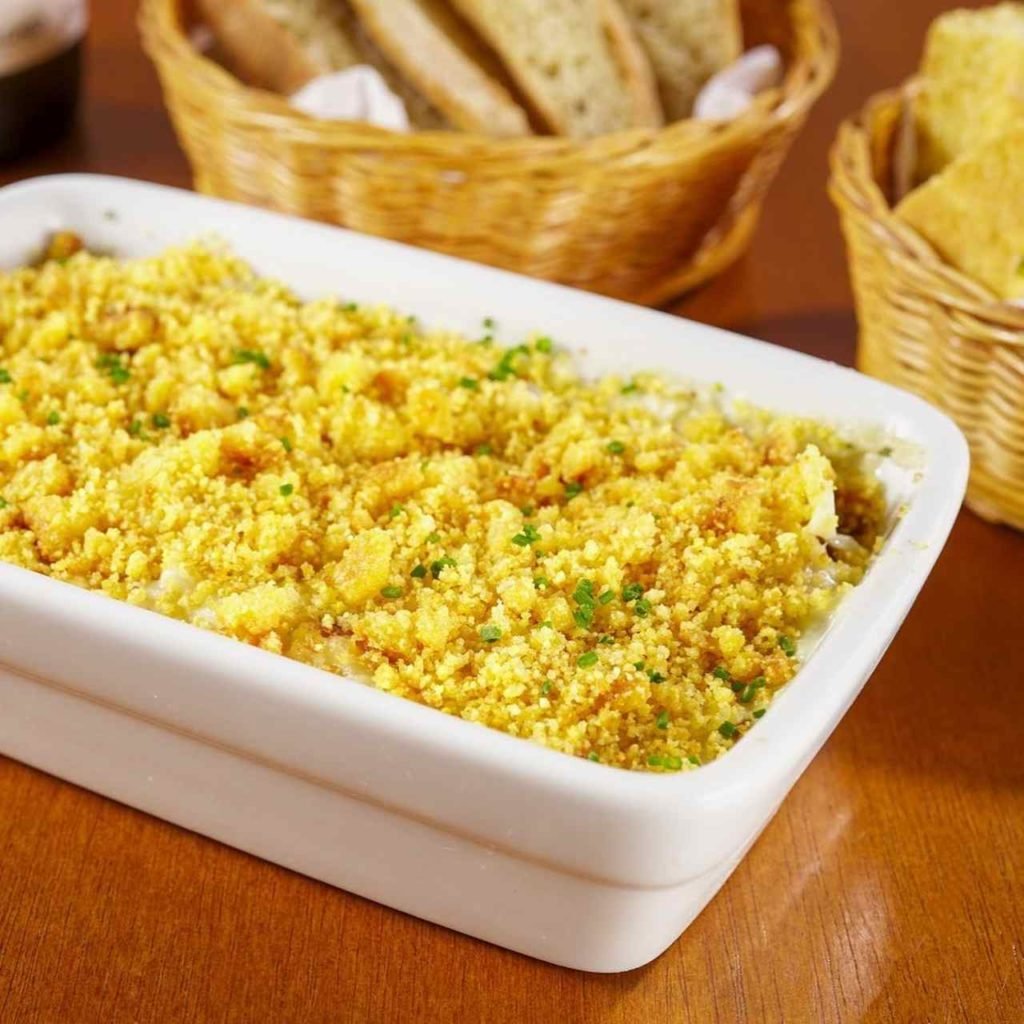 Na foto, um prato com bacalhau - Metrópoles