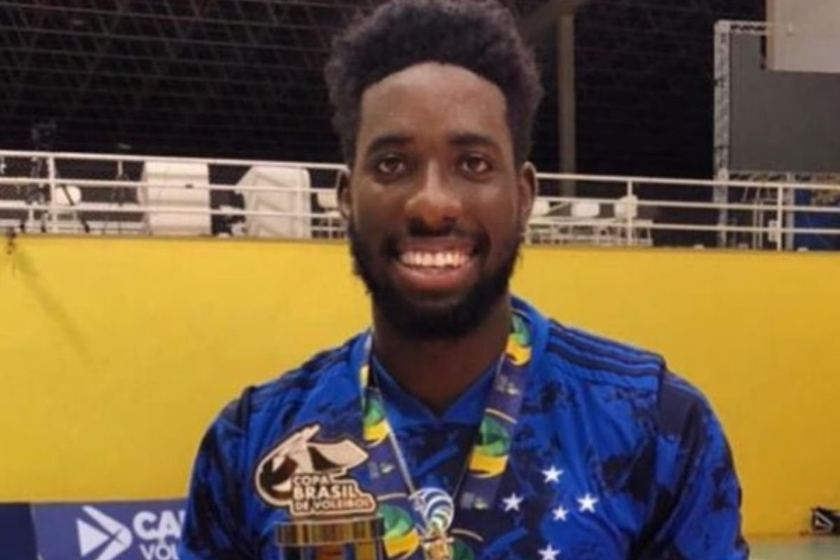 López atinge 127km/h na final e é eleito o melhor jogador da Superliga;  veja, vôlei