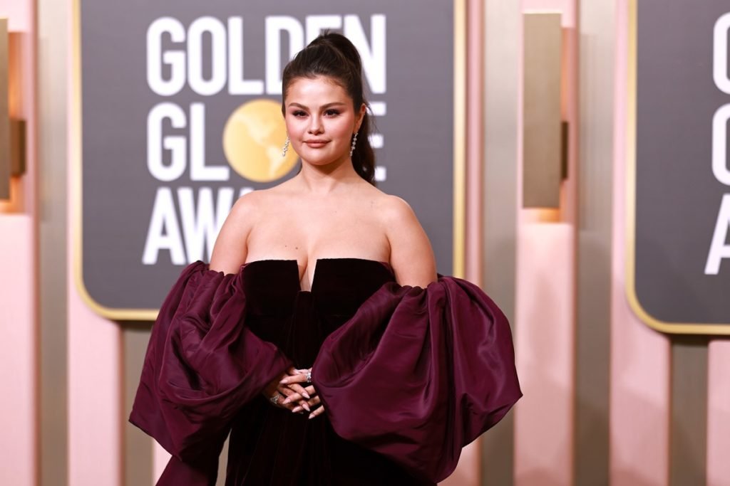 Selena Gomez avança com processo de €9 milhões contra jogo de moda