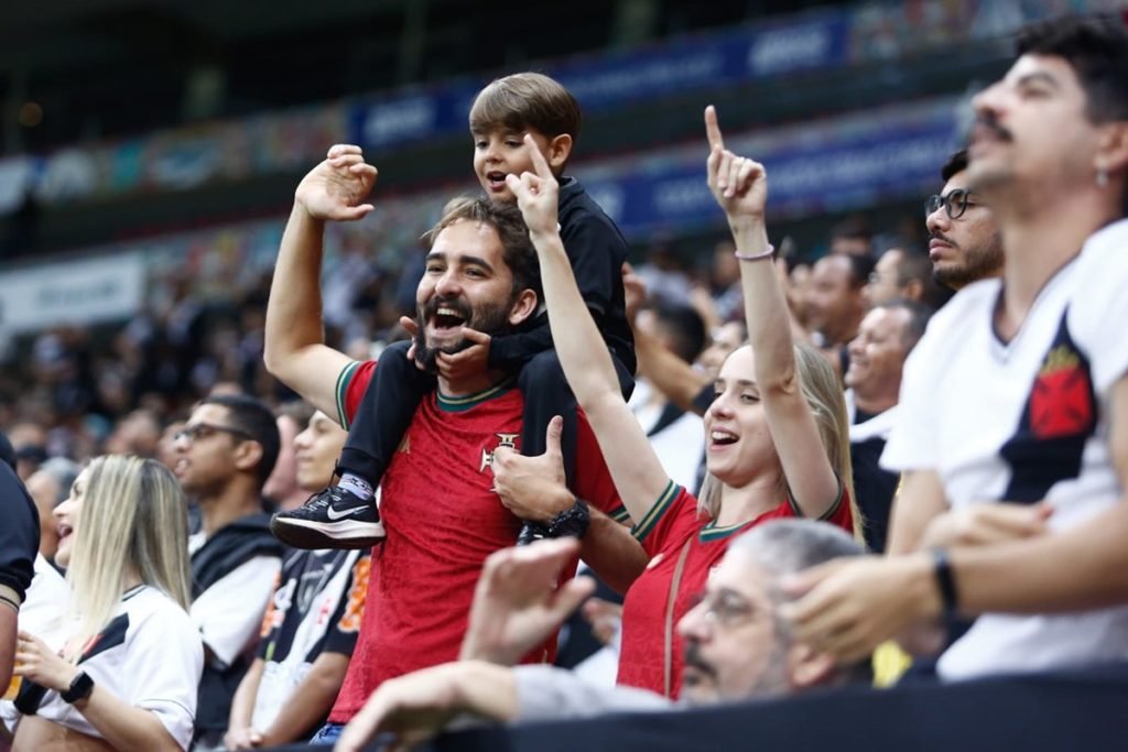 Vasco 3 X 0 Trem AP pela primeira fase da copa do Brasil - Metrópoles
