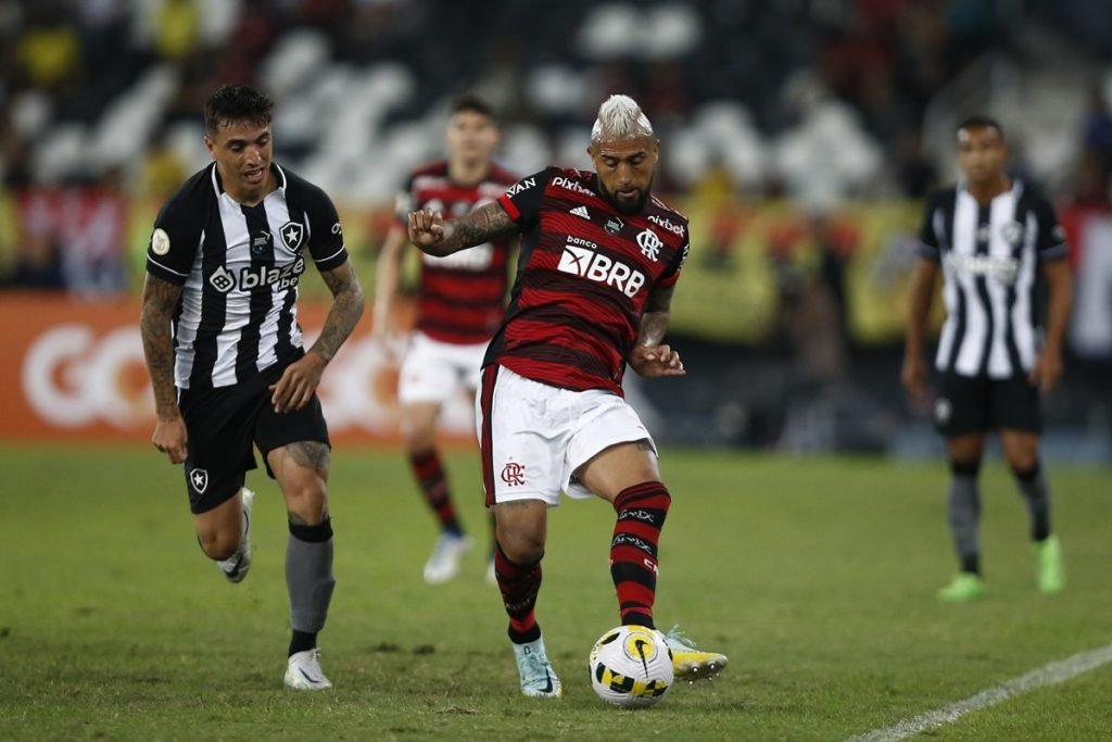 Botafogo x Flamengo: horário e escalações