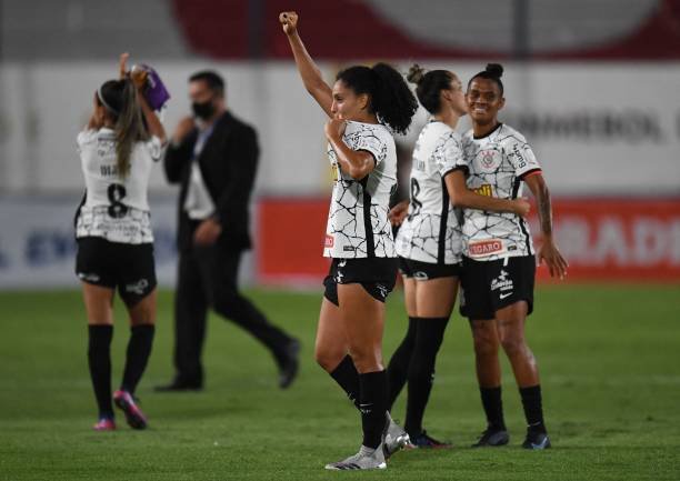 Corinthians faz 14 a 0 no Ceará em estreia do Brasileirão Feminino