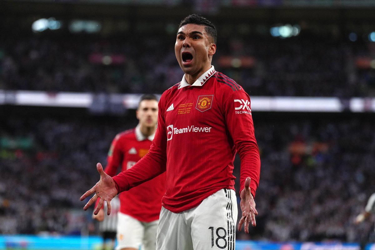 Casemiro estreia, e Manchester United vence o segundo jogo seguido na  Premier League