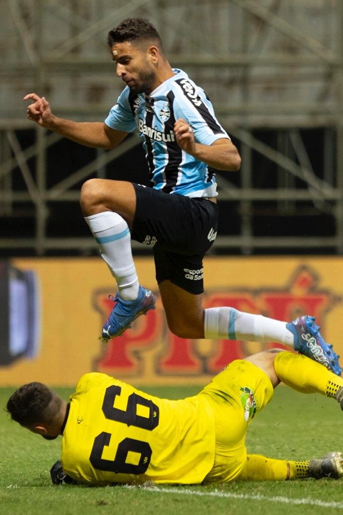 É amanhã! Campinense x Grêmio fazem jogo eliminatório no DF pela Copa do  Brasil