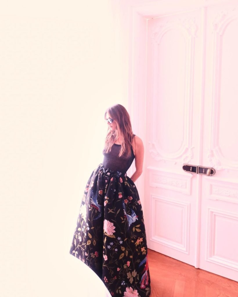Isis Valverde em Paris