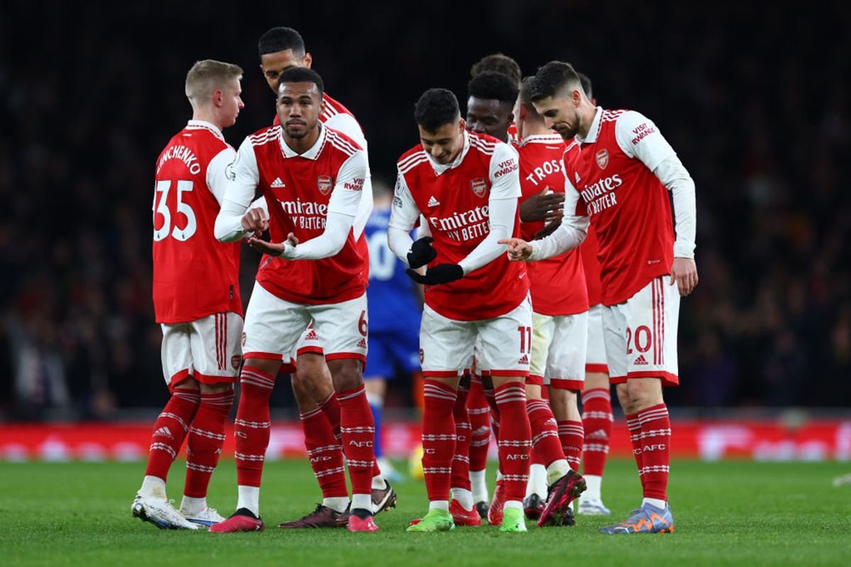 Arsenal empata no Inglês e fica fora da zona de classificação para a  Champions