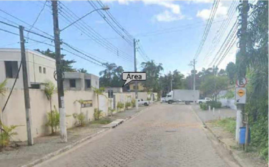 Área externa do Condomínio Reserva da Mata sem chuva e alagamento