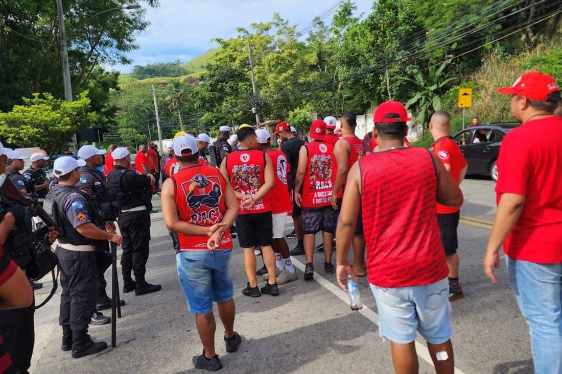 Veja a escalação do Urubu para o jogo contra o Vasco