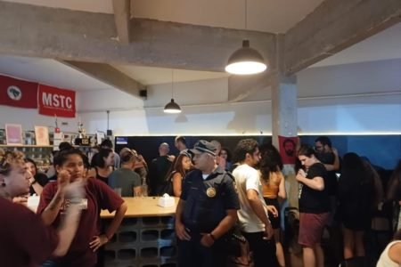 Fiscal no bar do Boulos
