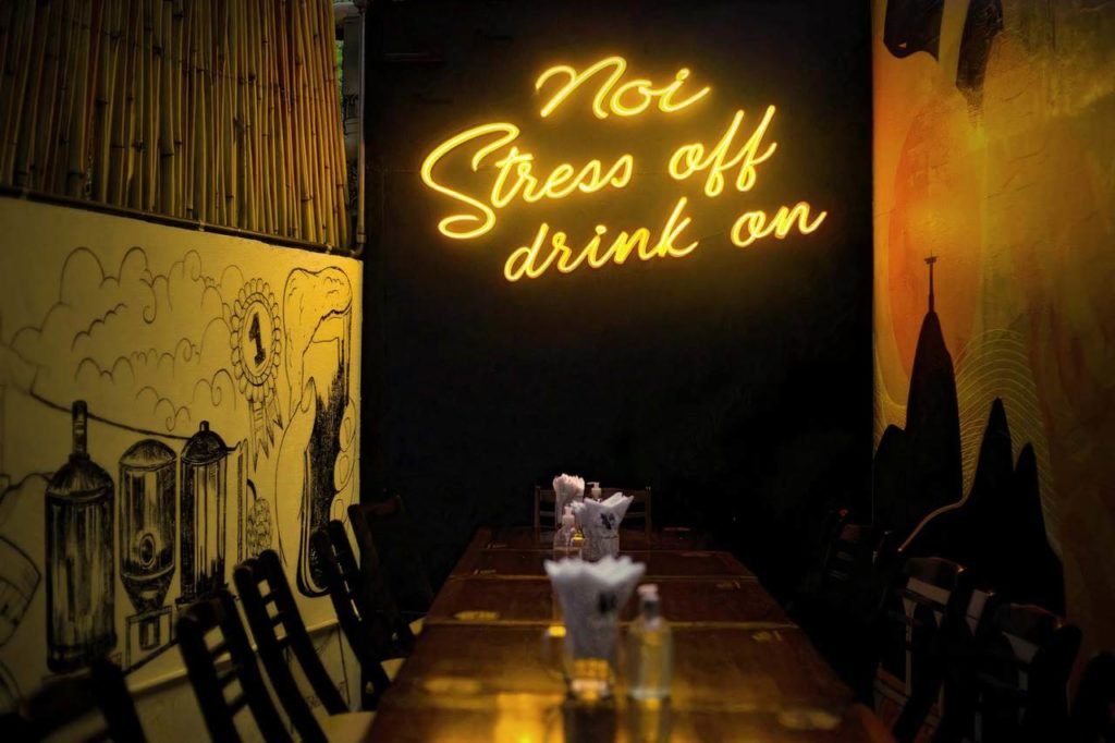 Na foto, uma parte do bar da cervejaria Noi - Metrópoles