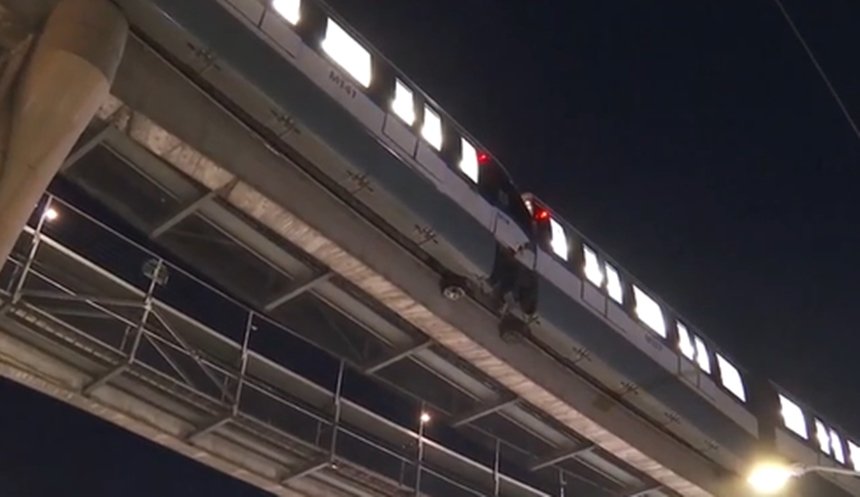 Trens de Linha 15 do Metrô voltam a se colidir; operação é normalizada