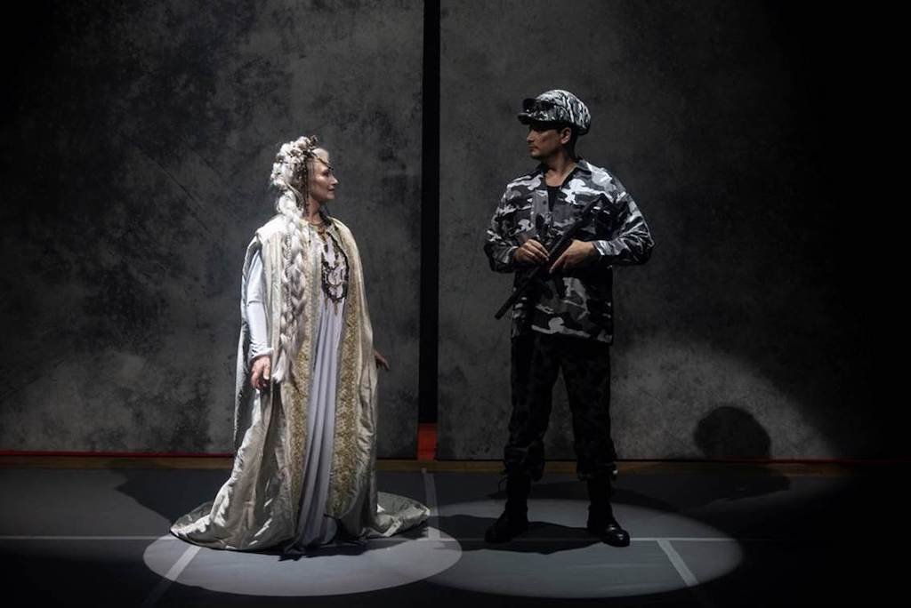 imagem colorida Ópera Dido e Eneas,