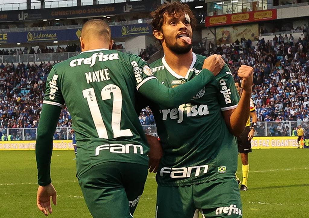 Jogadores do Palmeiras sofem golpe com criptomoedas de ex-colega de clube