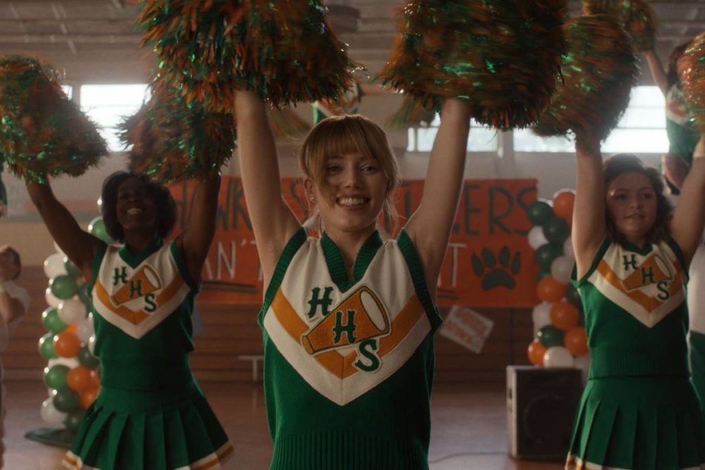 cena de stranger things em que lideres de torcida dançam - metrópoles