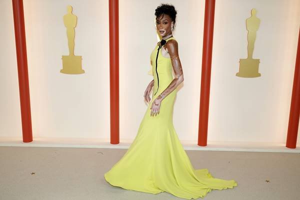 Winnie Harlow no Oscar 2023 - Metrópoles