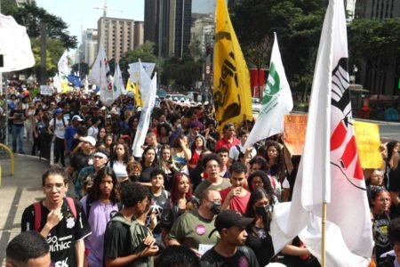Protesto de estudantes em SP contra o novo ensino médio
