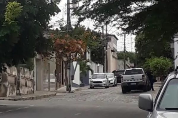 Foto de rua da casa do advogado que foi preso pela Polícia Civil em Valente (BA) - Metrópoles
