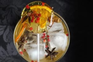 Aprenda a fazer pirulito com especiarias para turbinar seu drinque