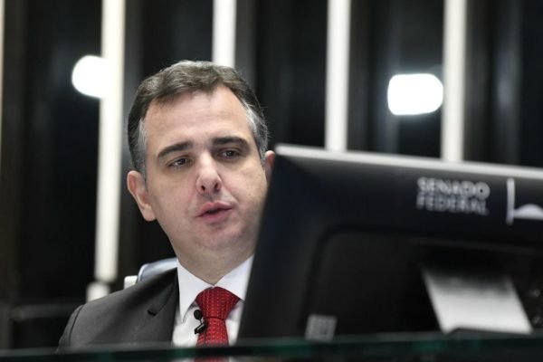 Imagem colorida mostra senador Rodrigo Pacheco (PSD-MG), presidente do Senado - Metrópoles