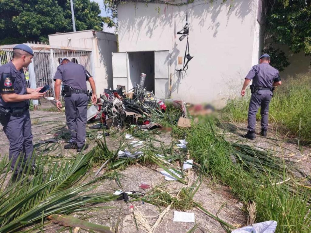 Helicóptero caiu no bairro Barra Funda, na zona oeste da capital paulista