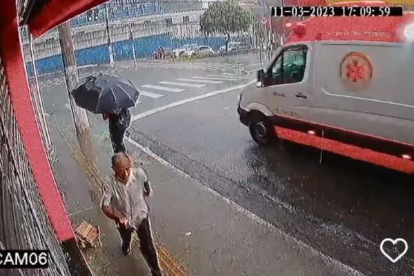 Maníaco da facada