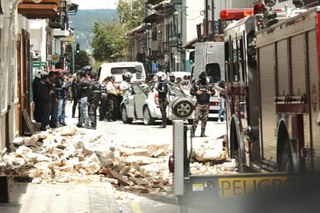 casas e ruas destruídas após terremoto no peru - metropoles