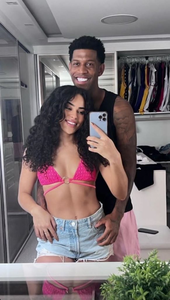 Ex-BBB Elana e Gil