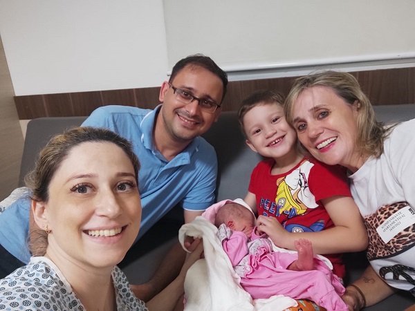Mãe que deu à luz em elevador: “Desde o início ela me pegou de surpresa” 3